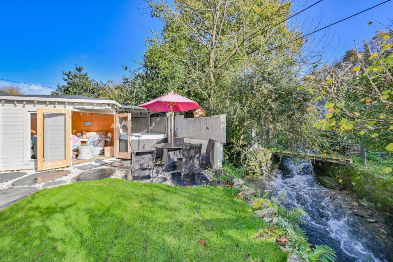 A Superb Bijou Retreat With Jacuzzi Near An Excellent Village Pub Єлвертон Екстер'єр фото